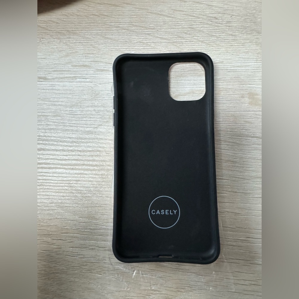 iPhone case - Picture 2 of 4